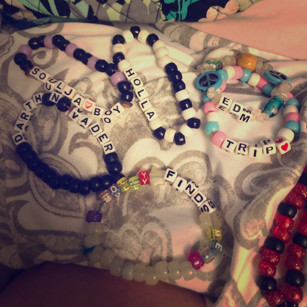 🔵EDM KANDI BUNDLE🔵